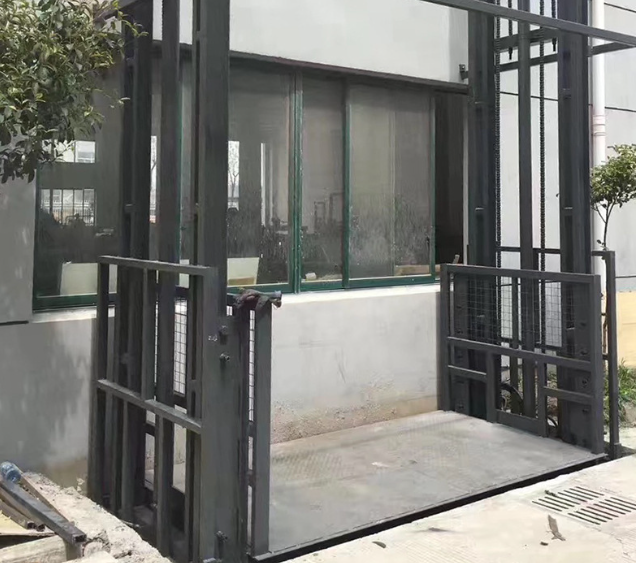 内蒙古导轨式施工升降机助力民生工程提速增效