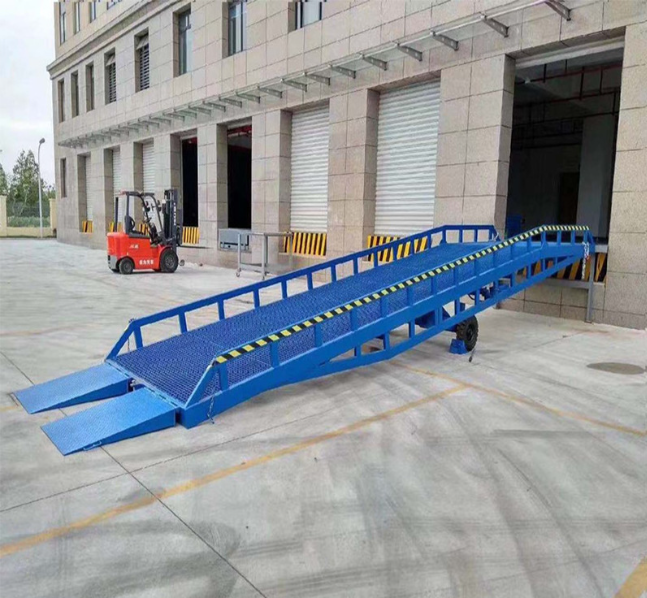 内蒙古移动式登车桥装卸